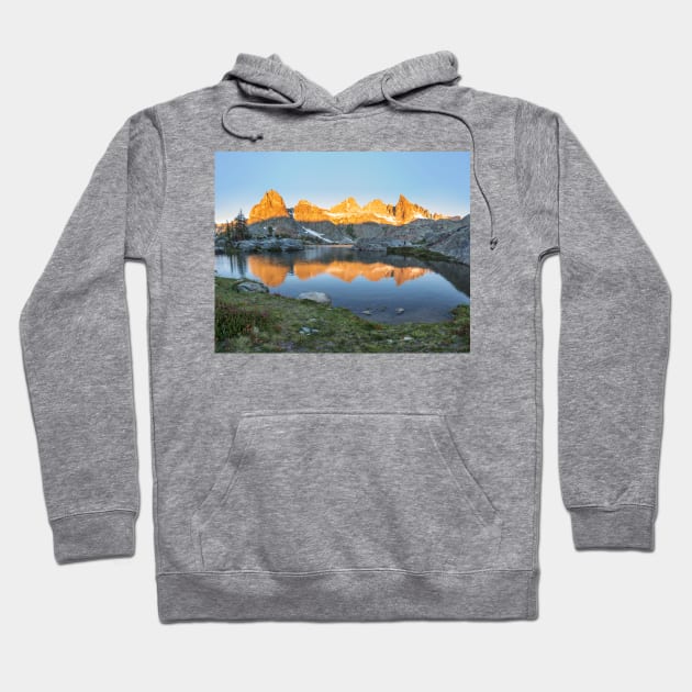 Minaret Lake in the morning Hoodie by va103